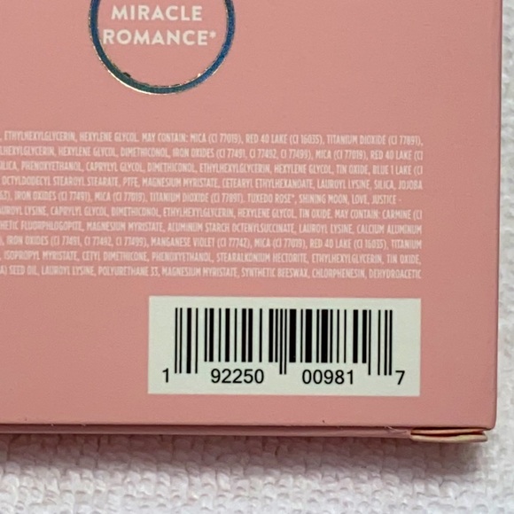 NWT BOXED SAILOR MOON COLOURPOP EYESHADOW PALETTE - Picture 7 of 7